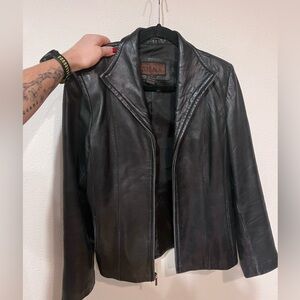 90’s black leather jacket